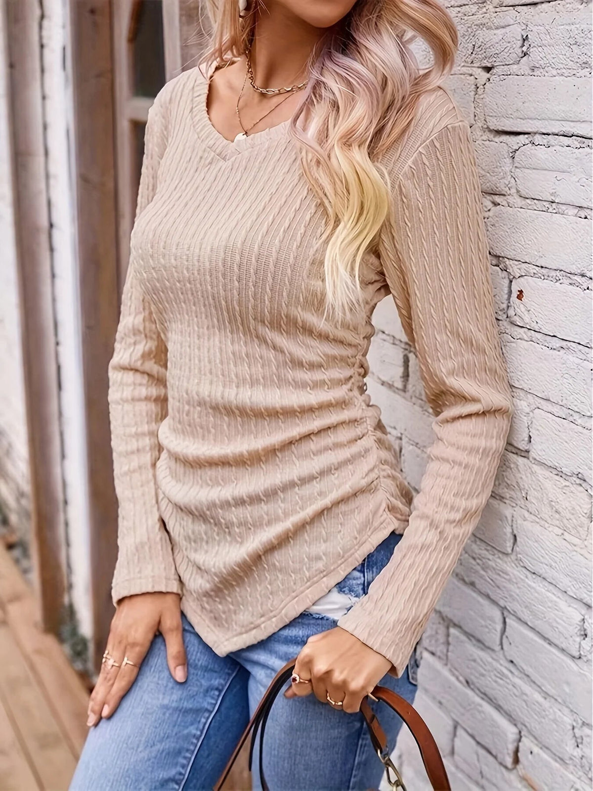 Women's Dipped Hem V Neck Jumper