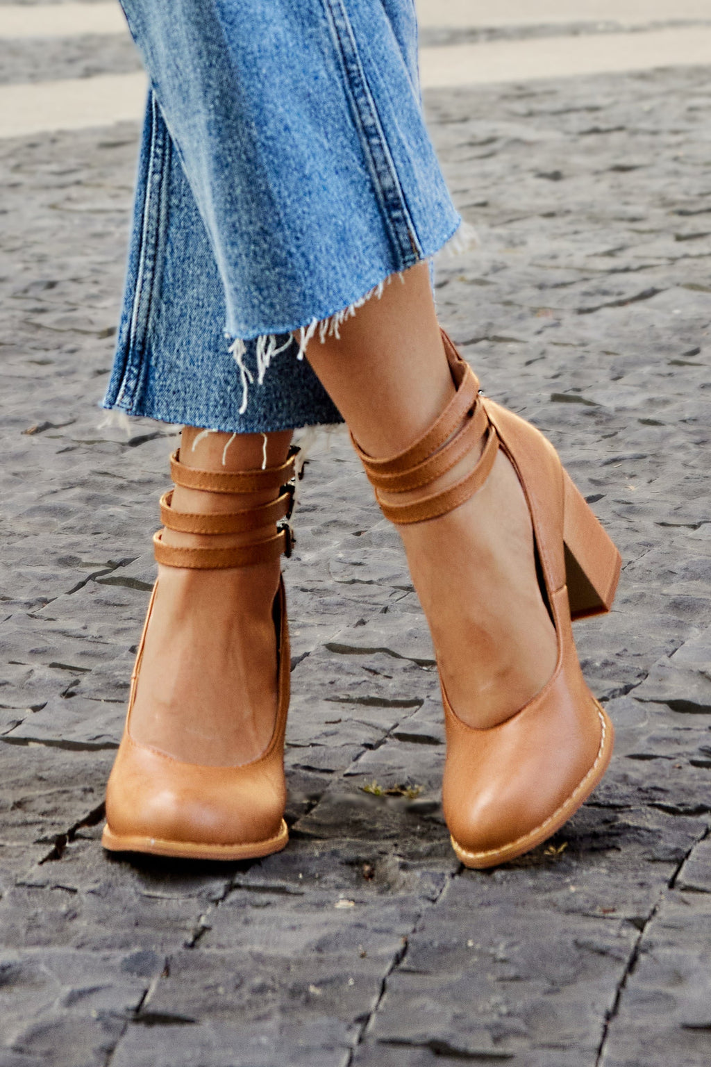Casilda | Sandals for Women with Adjustable Ankle Strap & Thick Heel | All-Day Comfort 4