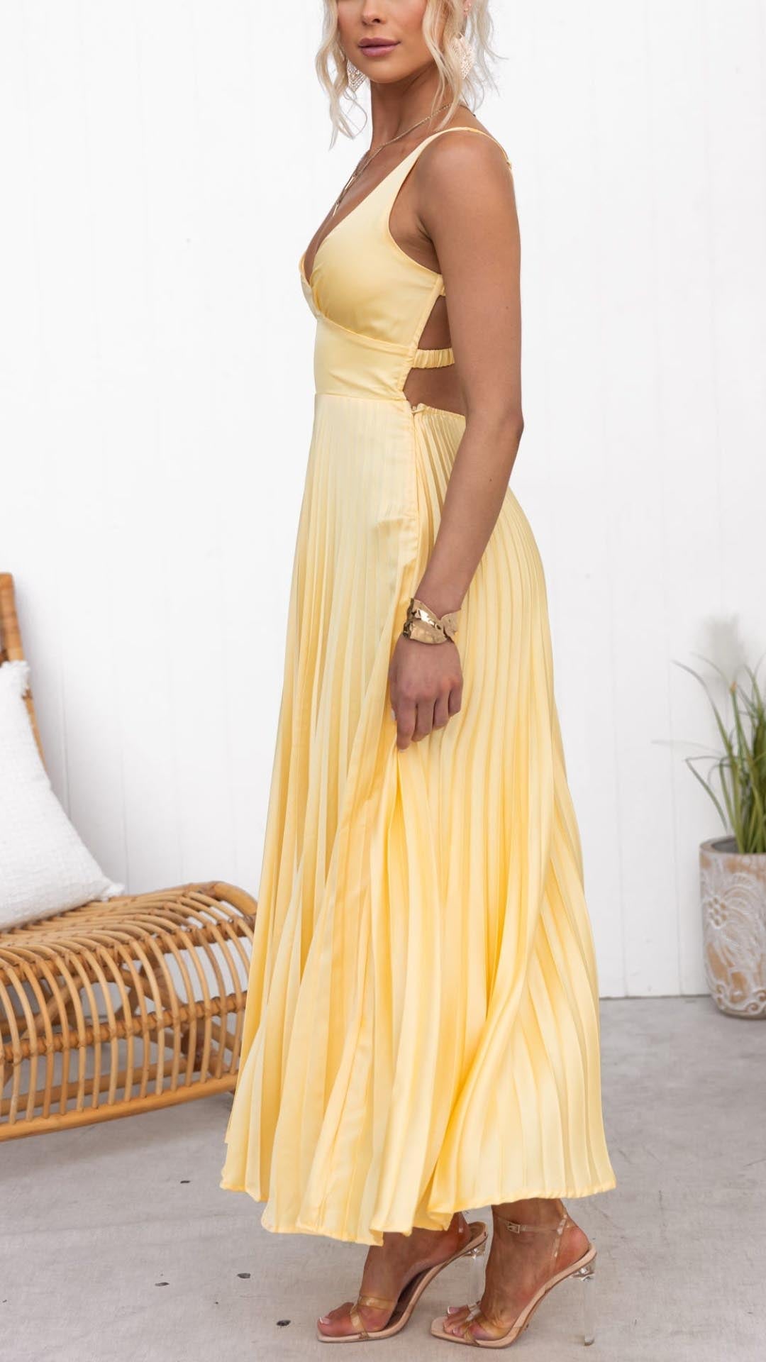 Eileen Collection | Floral Maxi Dress with Adjustable Straps | Flattering Fit for Effortless Elegance 2