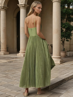 Elegant Collection | Black Maxi Dress with Waist-Defining Structure | Flowy Long Dress for Timeless Style 1