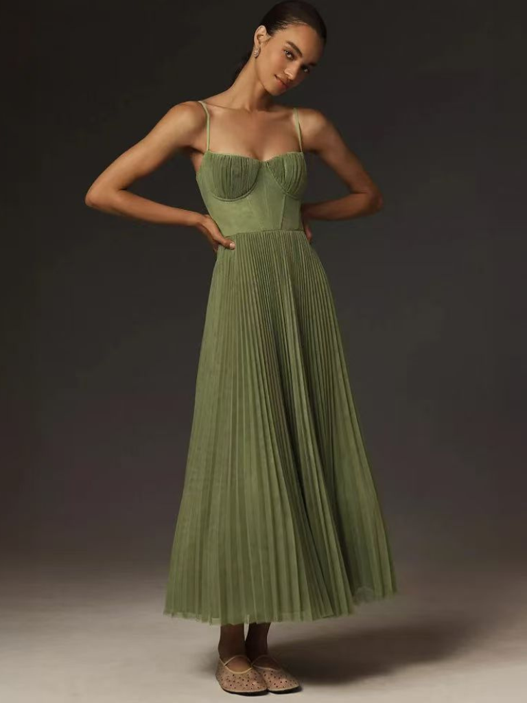 Elegant Collection | Black Maxi Dress with Waist-Defining Structure | Flowy Long Dress for Timeless Style 8