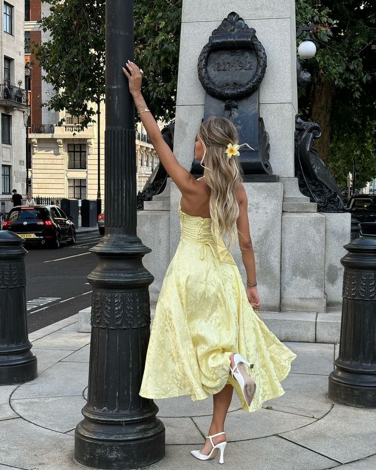 Elegant Collection | Women's Dress with Exquisite Embroidery | Timeless Style for Formal Events 4