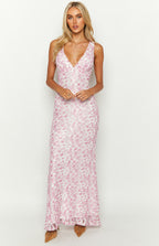 Elegant Floral Wedding Guest Dress with V-Neckline | Timeless Charm for Special Occasions 2