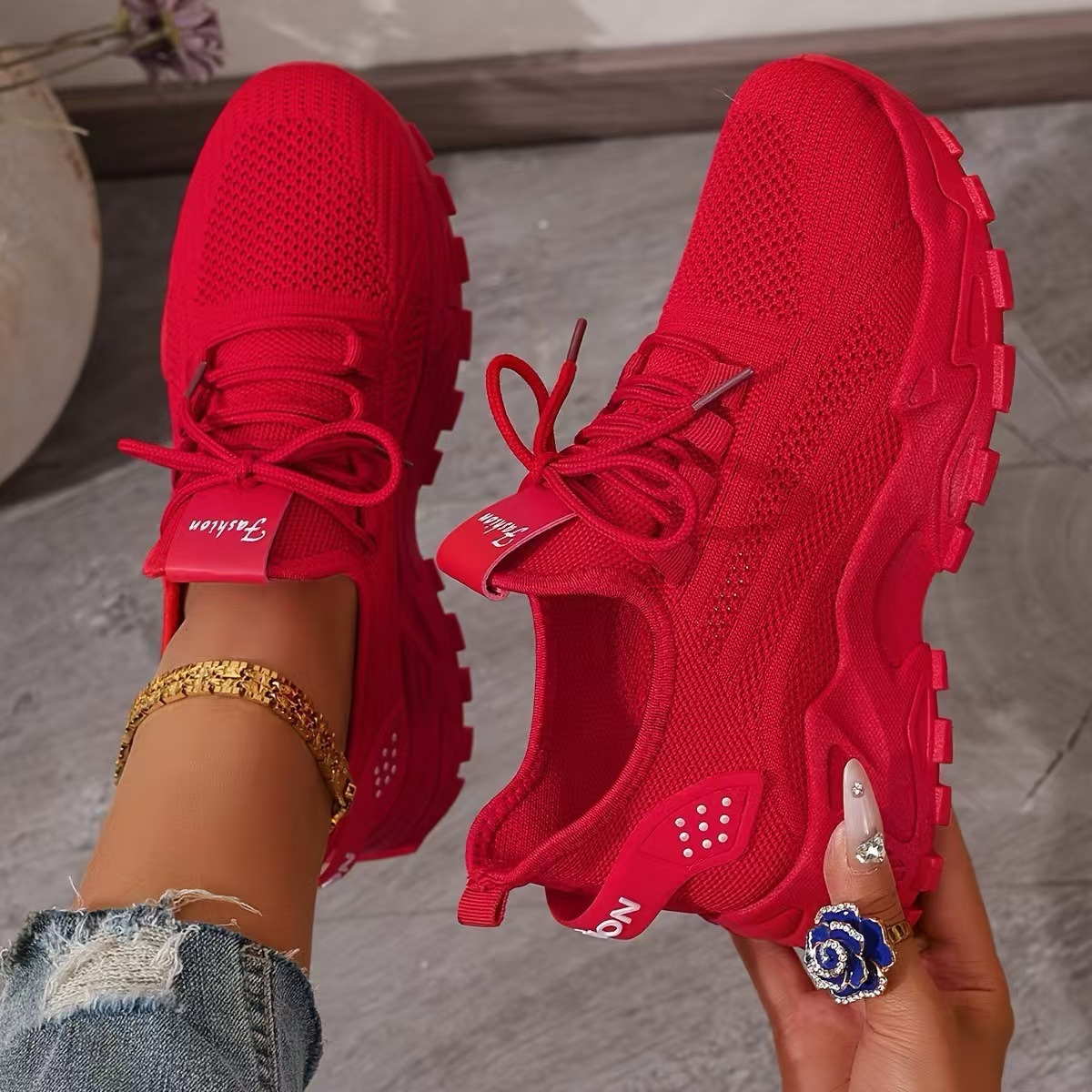 Maica | Orthopedic Sneakers with Arch Support & Shock-Absorbing Soles | Comfortable Footwear for Pain Relief 3