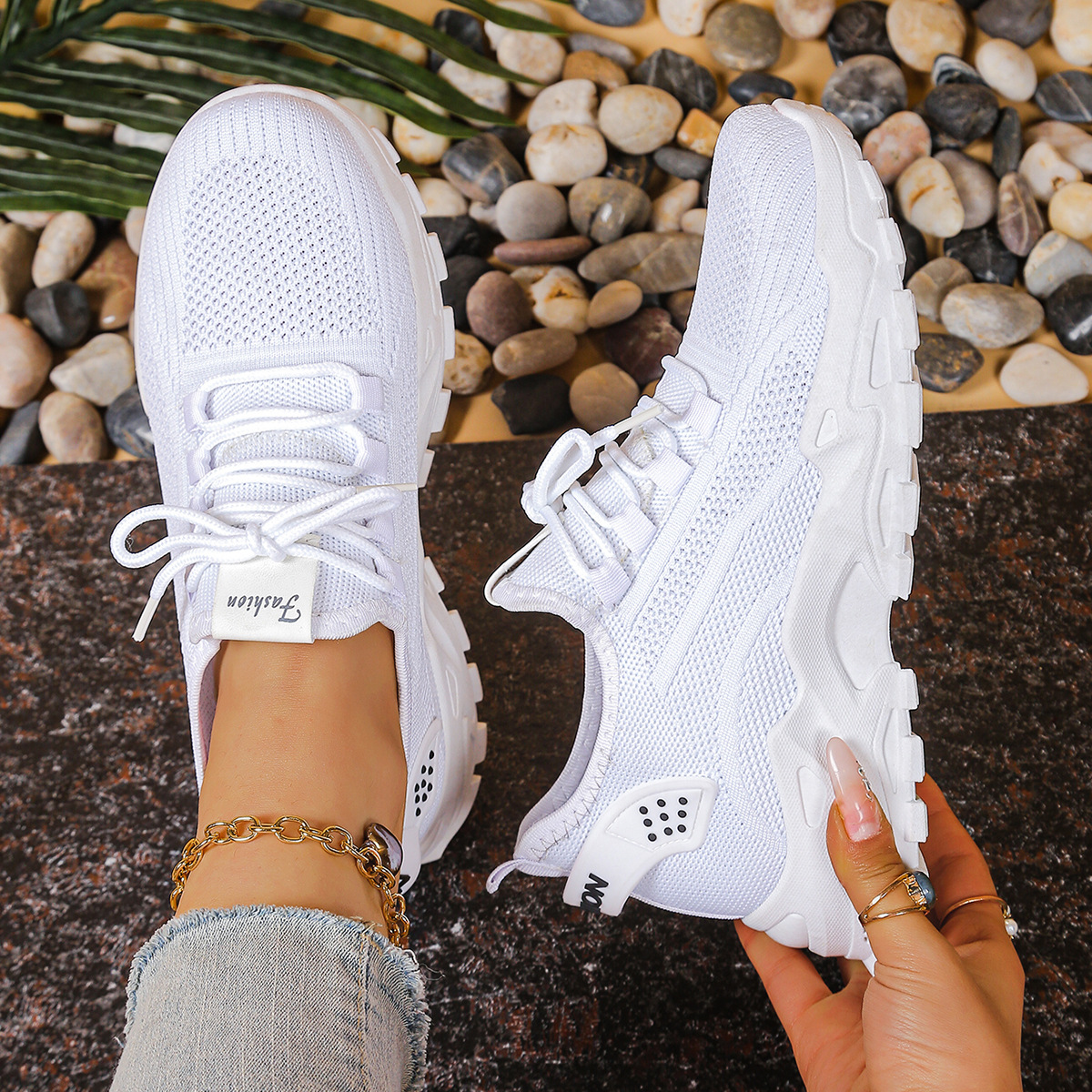 Maica | Orthopedic Sneakers with Arch Support & Shock-Absorbing Soles | Comfortable Footwear for Pain Relief 6