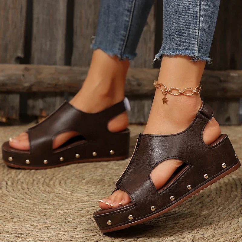 Stylish Women's Platform Sandals with Cushioned Footbed | All-Day Comfort for Any Occasion 2