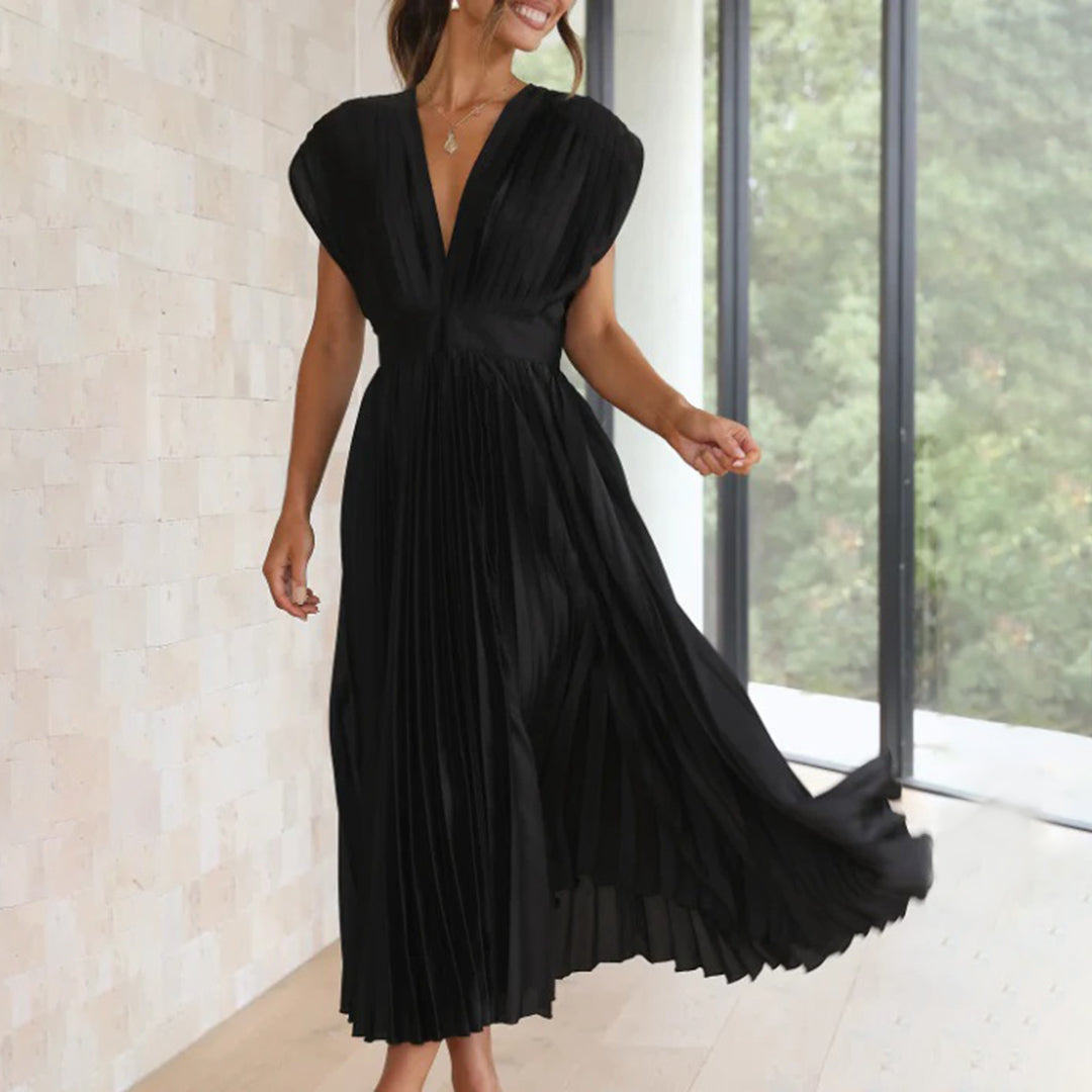 Timeless Elegance | Women's Cocktail Dress with Flattering Silhouette | Versatile Black Dress for Any Occasion 3