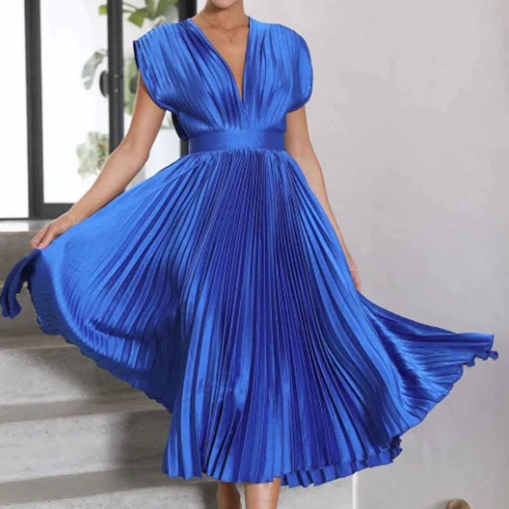 Timeless Elegance | Women's Cocktail Dress with Flattering Silhouette | Versatile Black Dress for Any Occasion 4