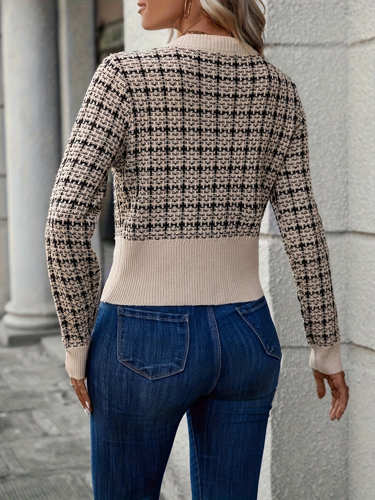 Women's Houndstooth Cardigan with Lightweight Knit