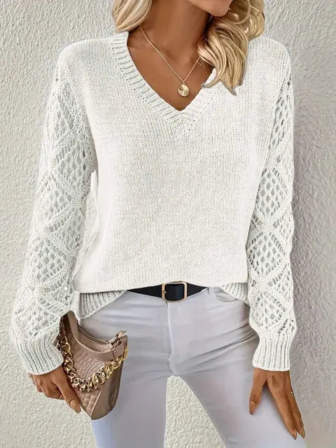 Women's Long-Sleeved V-Neck Knitted Jumper in Classic Fit