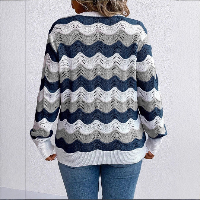 Women's Long-Sleeved V Neck Jumper with Wave Pattern