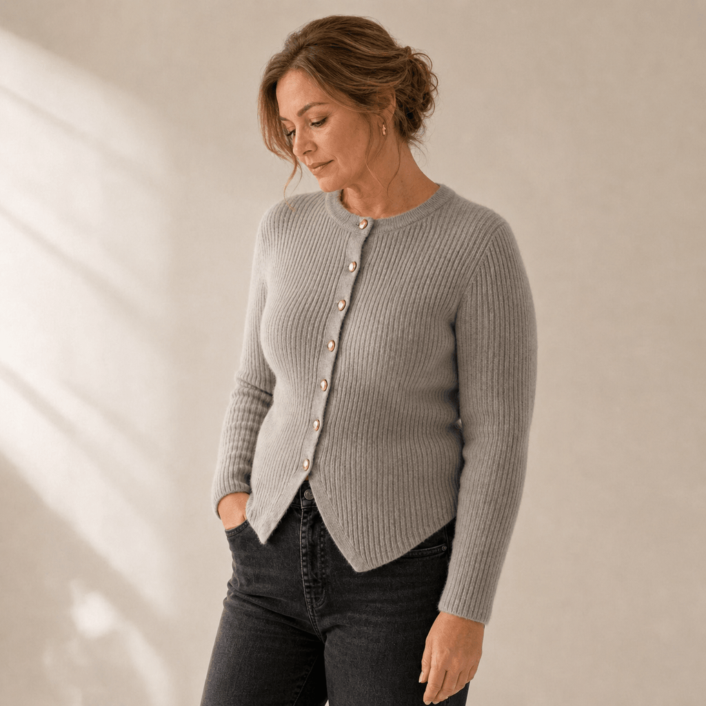 Women's Longline Cardigan with Button Front in Chunky Knit