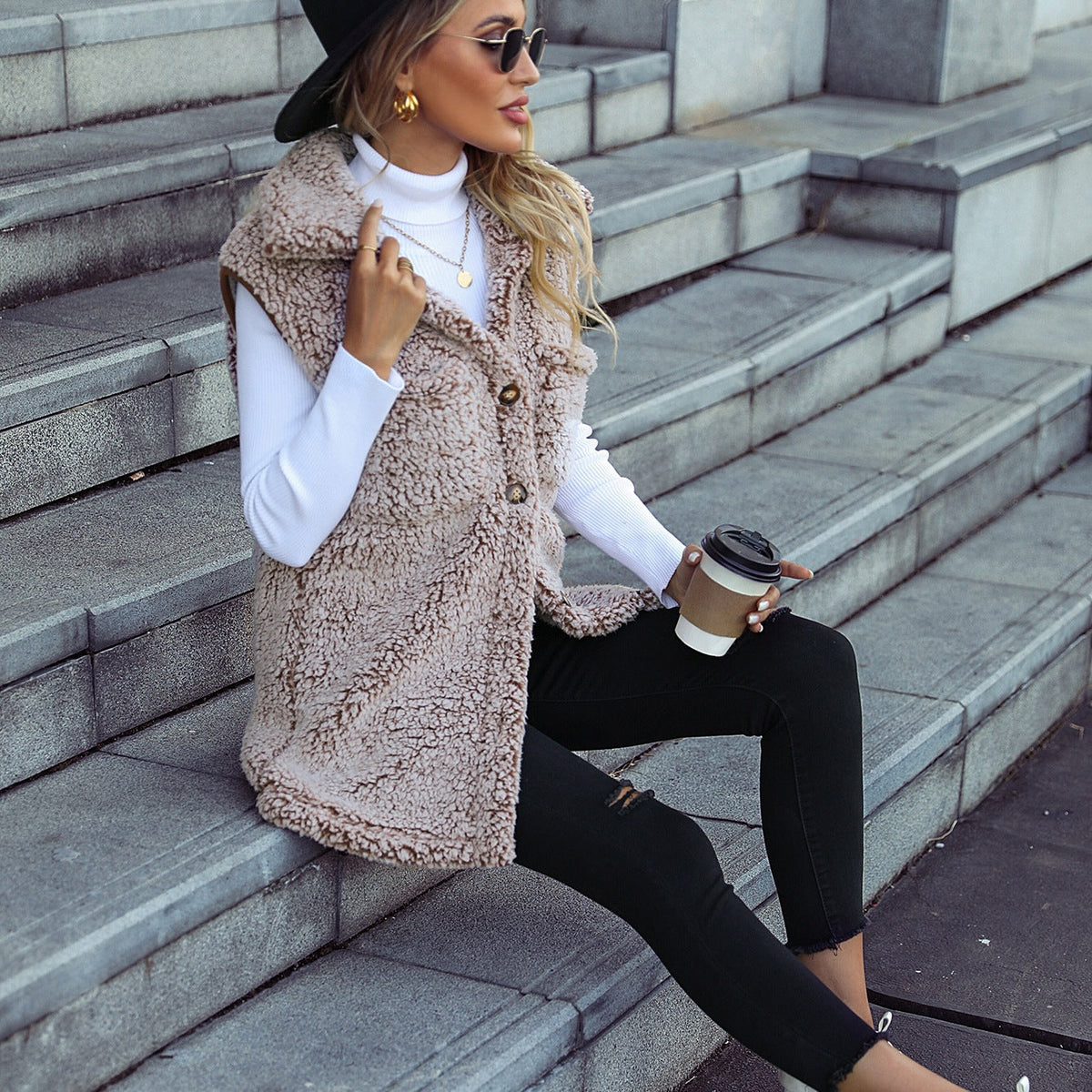 Women's Sleeveless Hooded Cardigan with Pockets in Speckled Fleece