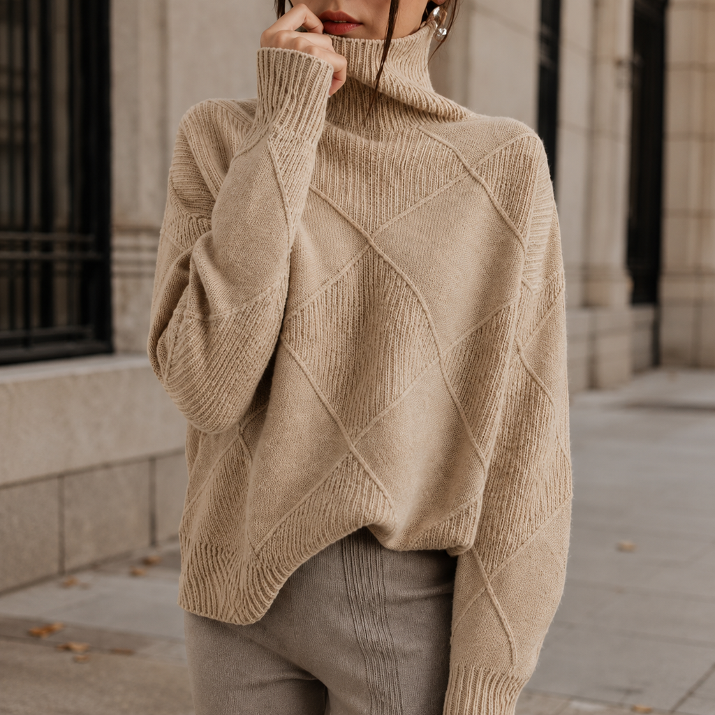 Women's Turtleneck Jumper in Soft Siracusa Diamond Knit