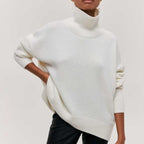 Women's Turtleneck Jumper with Casual Fit and Long Sleeves