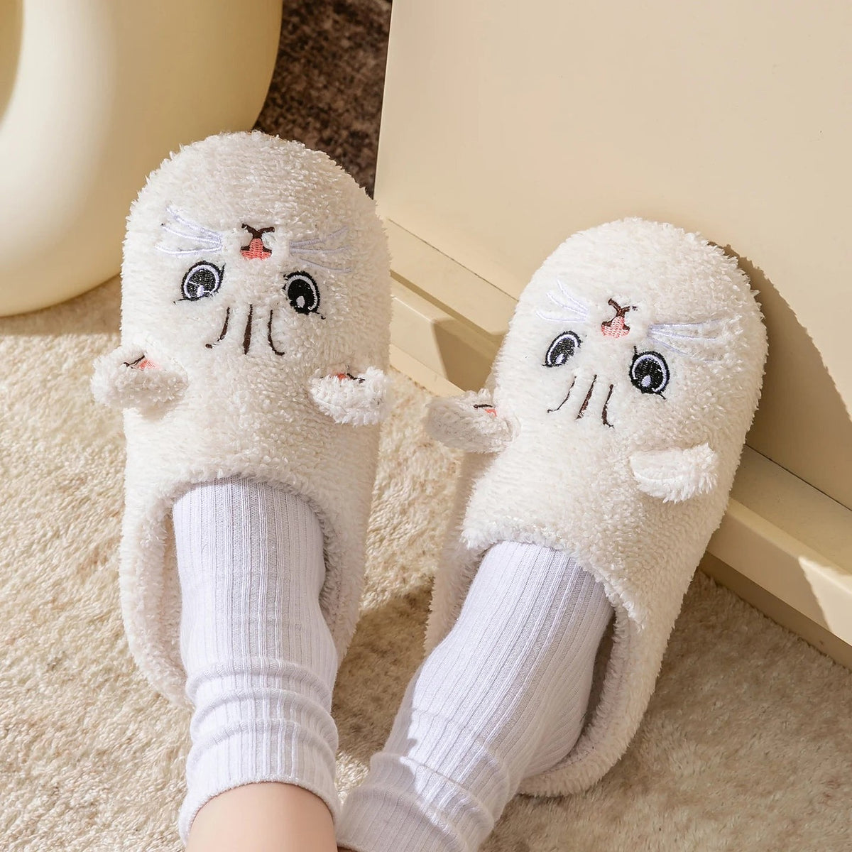 Women's Cat Face Faux Fur Slippers
